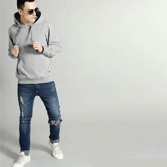 http://13.204.208.5/products/the-lifestyle-co-men-grey-melange-solid-hooded-sweatshirt