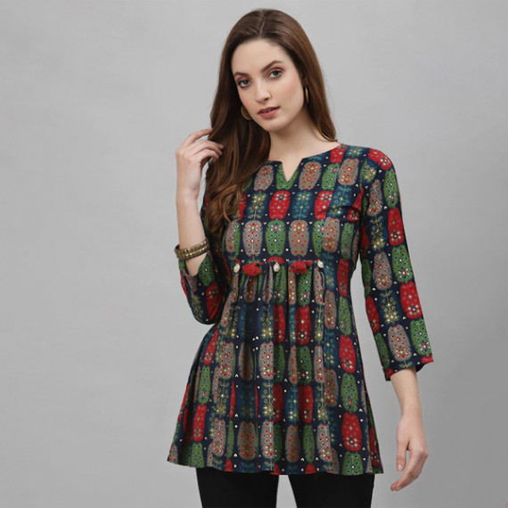 http://13.204.208.5/products/blue-green-viscose-rayon-printed-tunic