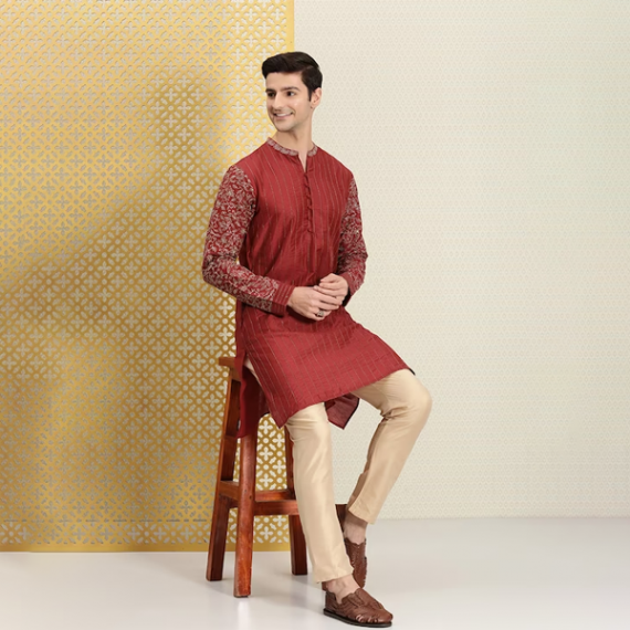 http://13.204.208.5/products/men-red-gold-toned-ethnic-motifs-printed-thread-work-kurta