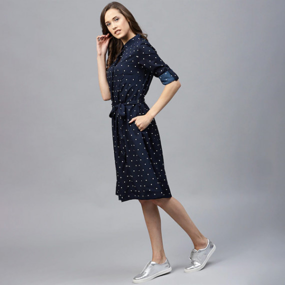 http://13.204.208.5/products/navy-blue-polka-dots-printed-shirt-dress