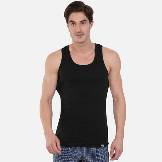 http://13.204.208.5/products/men-black-solid-racer-back-innerwear-vest-9922-0105