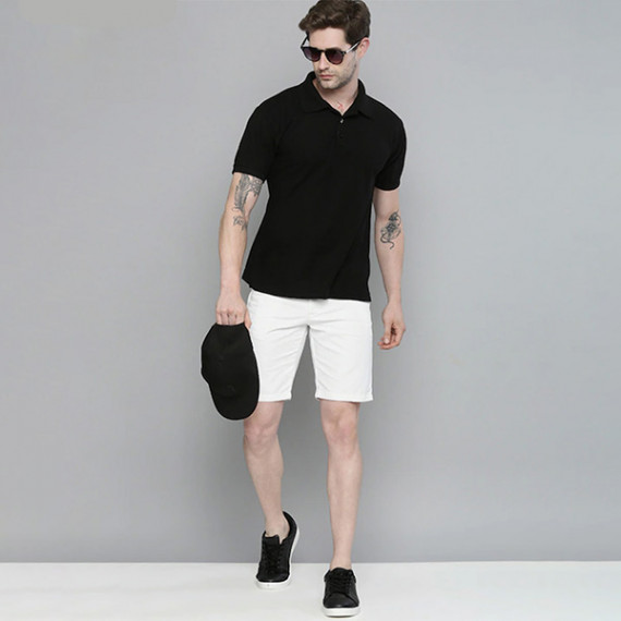 http://13.204.208.5/products/men-white-slim-fit-chino-shorts