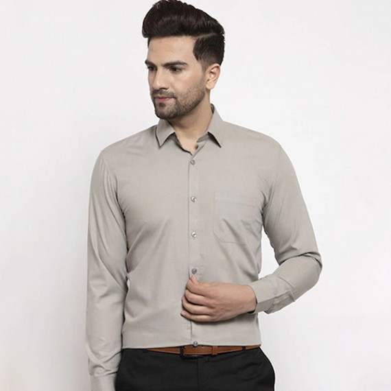 http://13.204.208.5/products/men-grey-smart-regular-fit-solid-formal-shirt