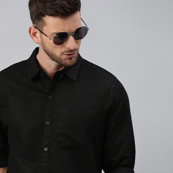 http://13.204.208.5/products/men-black-slim-fit-cotton-casual-shirt