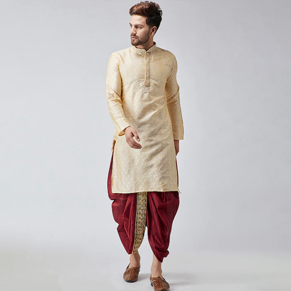 http://13.204.208.5/products/men-maroon-dhoti-pants